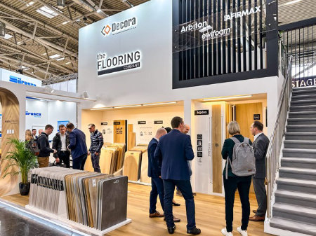 De stand van de Poolse exposant Decora op BAU 2023. De stand van de Poolse exposant Decora