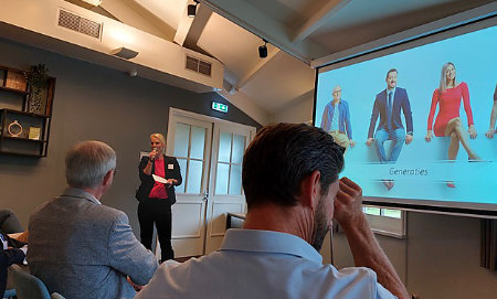 Marieke Van Stek Van Maanen merkt op dat binnen een bedrijf