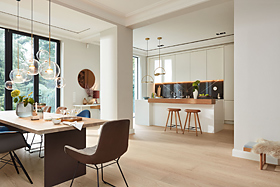 Kasteelplanken in de collectie HD 400 zijn voorzien van een AquaStop-impregnering, op de foto de Natural champagne oak 8922. Kasteelplanken in de collectie
