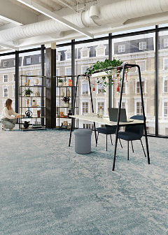 ‘New Path’ is geïnspireerd door ervaring, gemeenschap en diversiteit. (Foto: Shaw) Shaw Contract New Path collection Hero 1 JPG