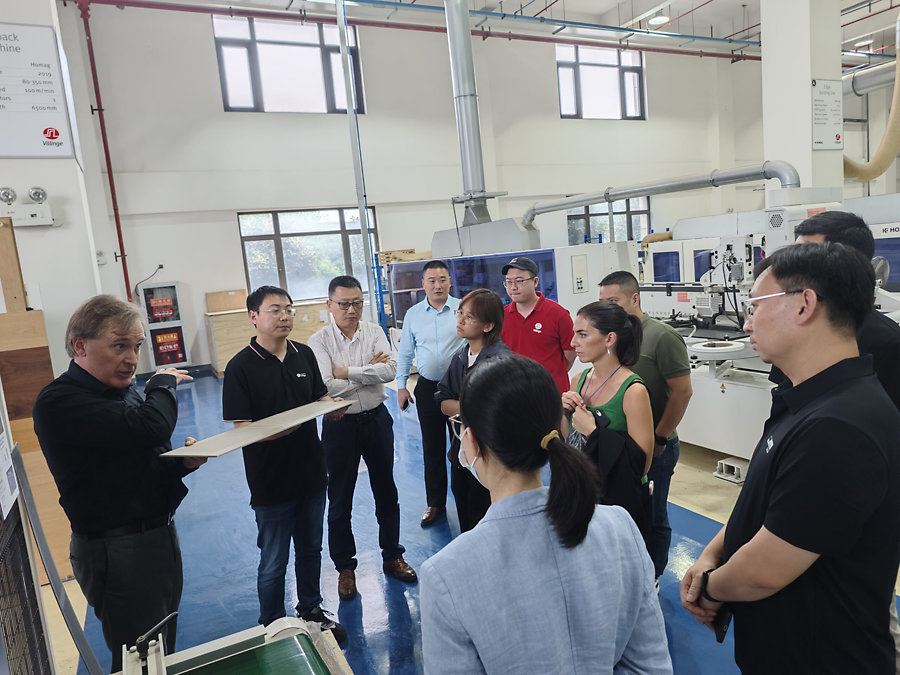 Välinge Innovation organiseerde afgelopen maand een reeks educatieve evenementen in haar support Centre in Kunshan, vlakbij Shanghai. (Foto: Välinge Innovation) 8121728903245 .pic hd scaled
