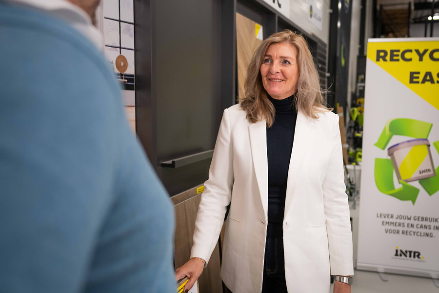 Ineke Lodeweges, de nieuwe manager van INTR. Points, is blij met de toevoeging van twee nieuwe vestigingen. Ineke Lodeweges Manager INTR Points