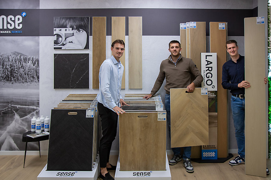 PPC heeft ook een nieuwe display ontwikkeld voor de Largo XXL vloerdelen van Sense. Nieuwe Sense largo display