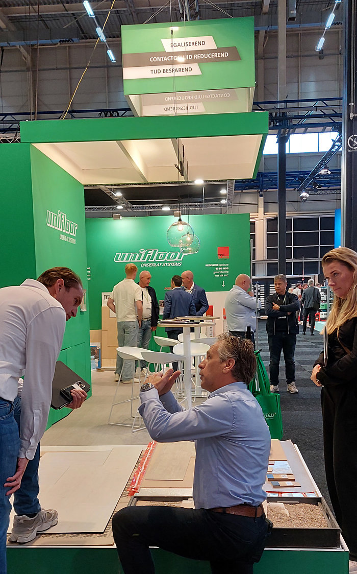 Unifloors Frank Bossers demonstreert